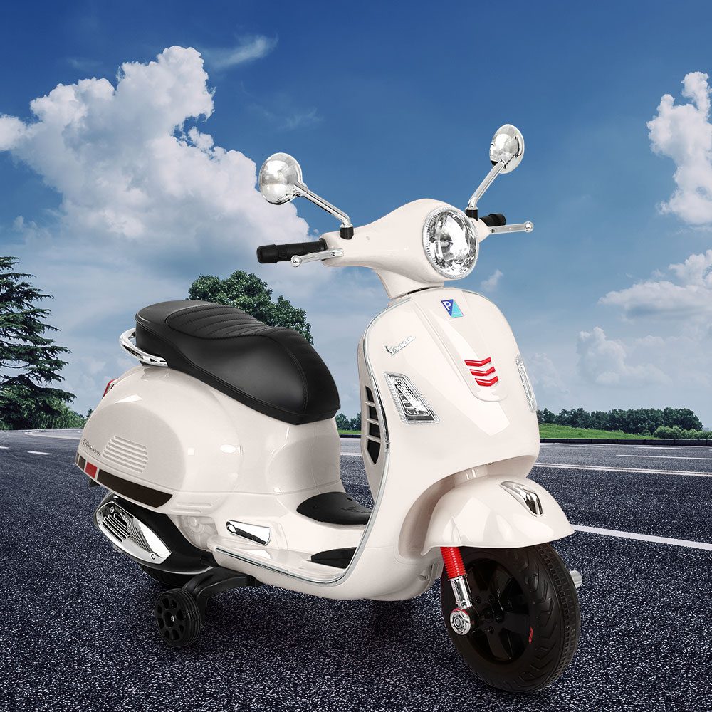 RCAR-MBIKE-VESPA-WH-95238-05 Kids Electric Ride On Car Motorcycle Motorbike Vespa Licensed GTS White - Image 1